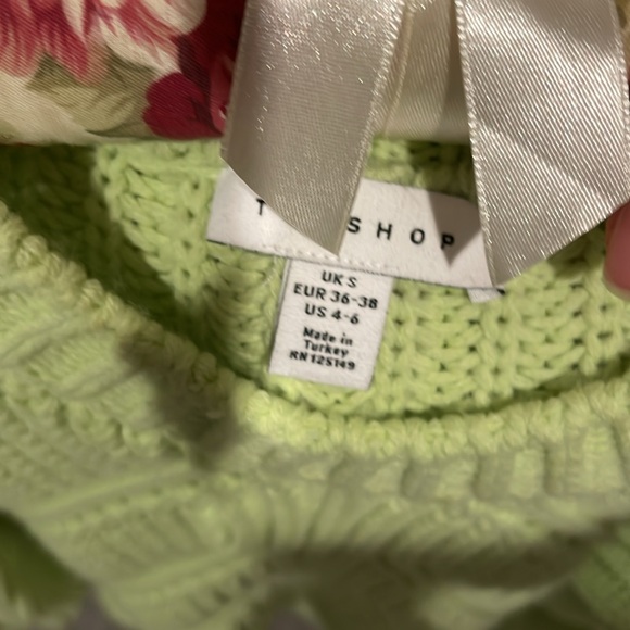 Topshop Chunky Knit Crop Sweater - Picture 8 of 9